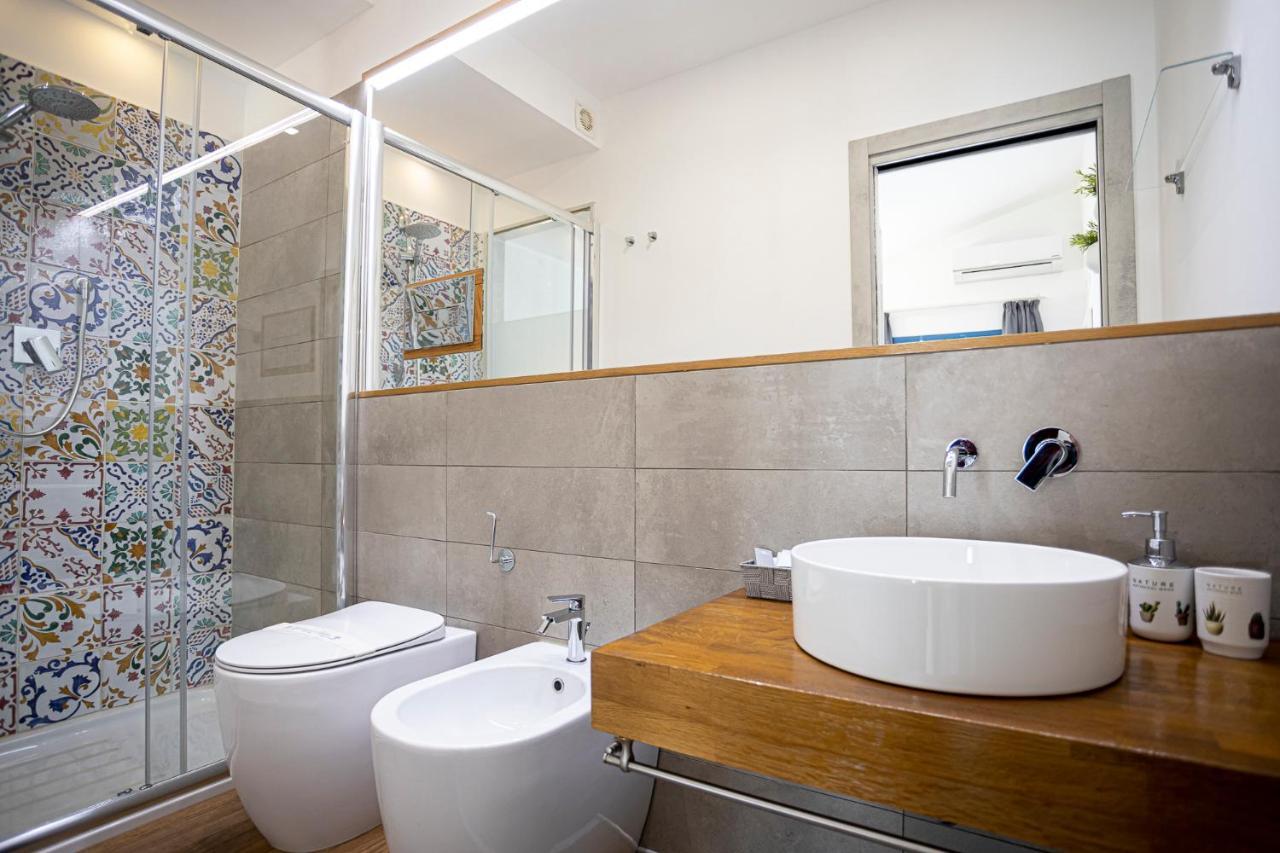 Acquaro Suite Jacuzzi ซานวิโต โลคาโป ภายนอก รูปภาพ
